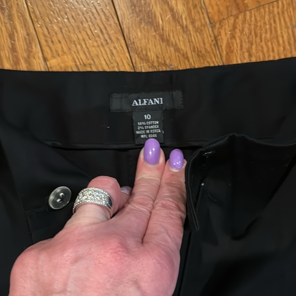 Ladies NWT ALFANI size 10 capris - Picture 4 of 11